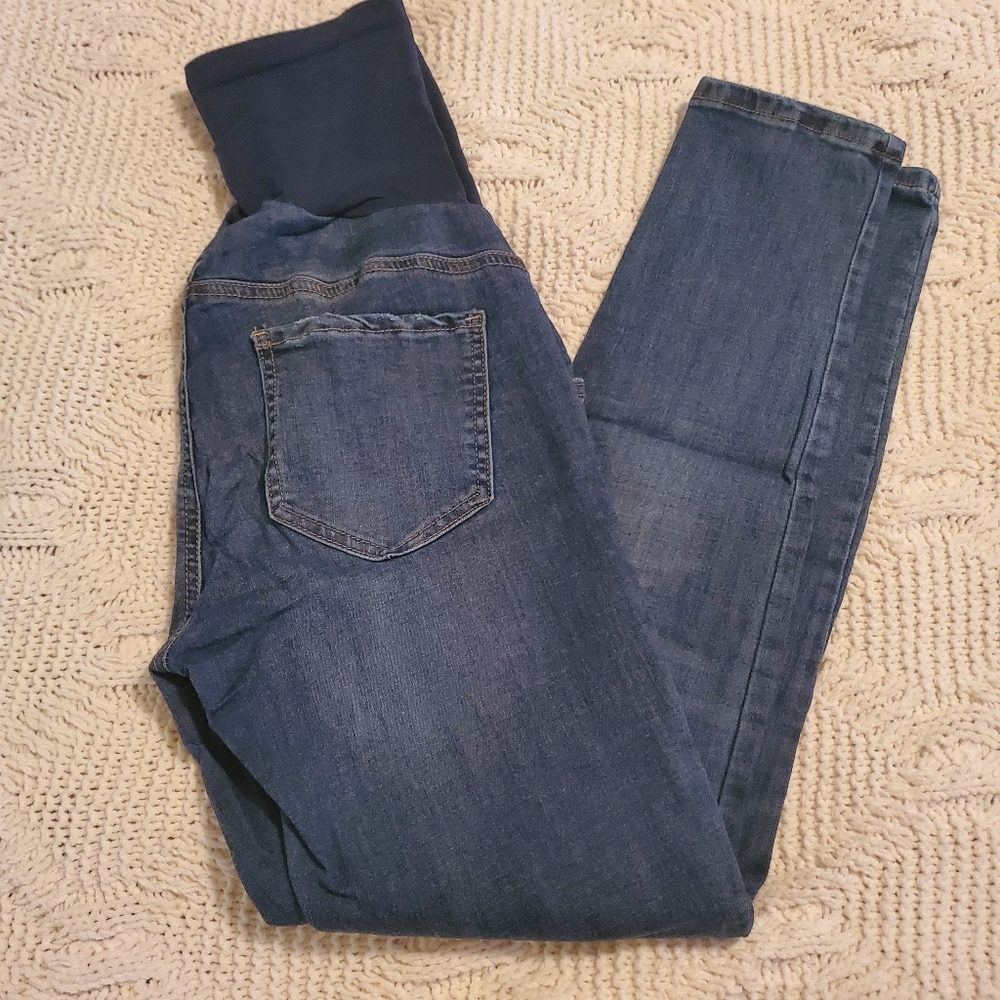 Led luxe essential maternity jeans - Picture 2 of 3
